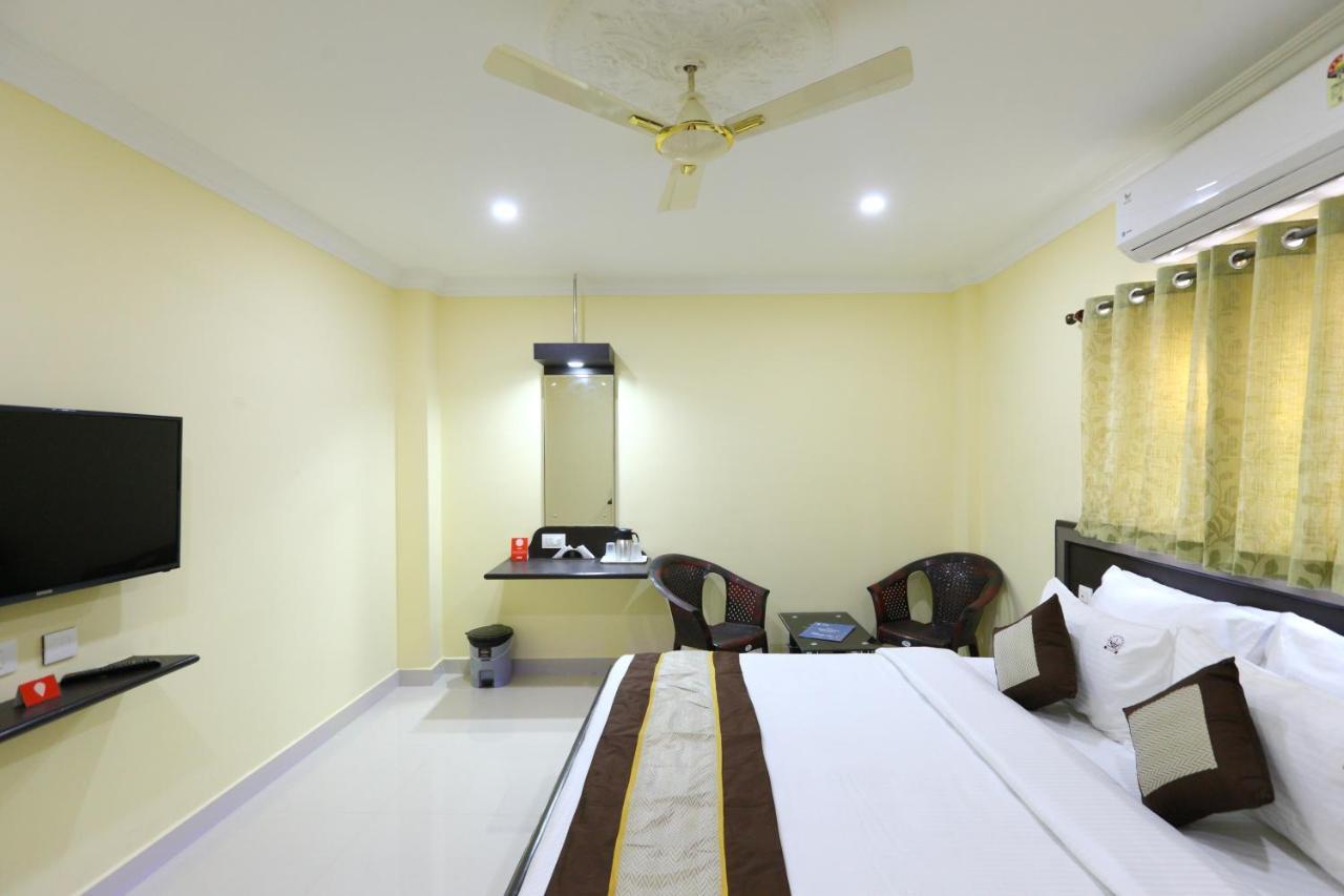 Pleasant Days Hotel 钦奈 外观 照片