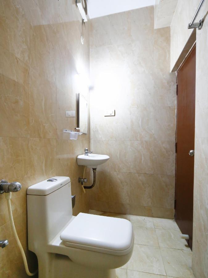 Pleasant Days Hotel 钦奈 外观 照片