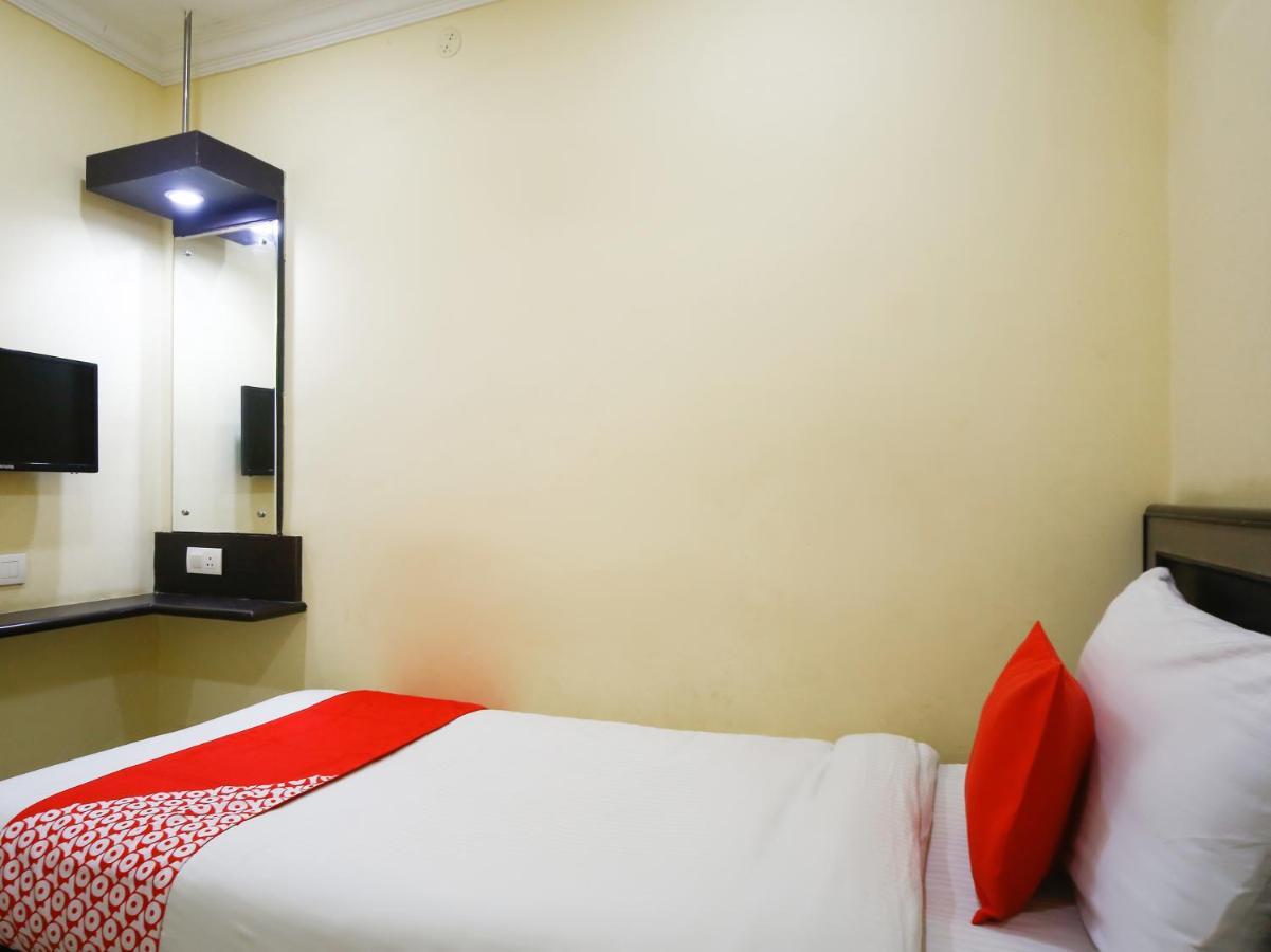 Pleasant Days Hotel 钦奈 外观 照片
