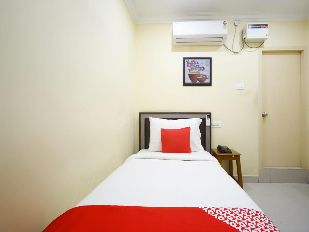 Pleasant Days Hotel 钦奈 外观 照片