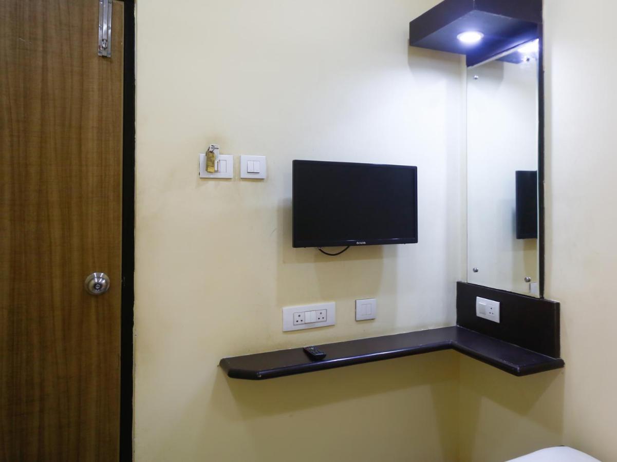 Pleasant Days Hotel 钦奈 外观 照片