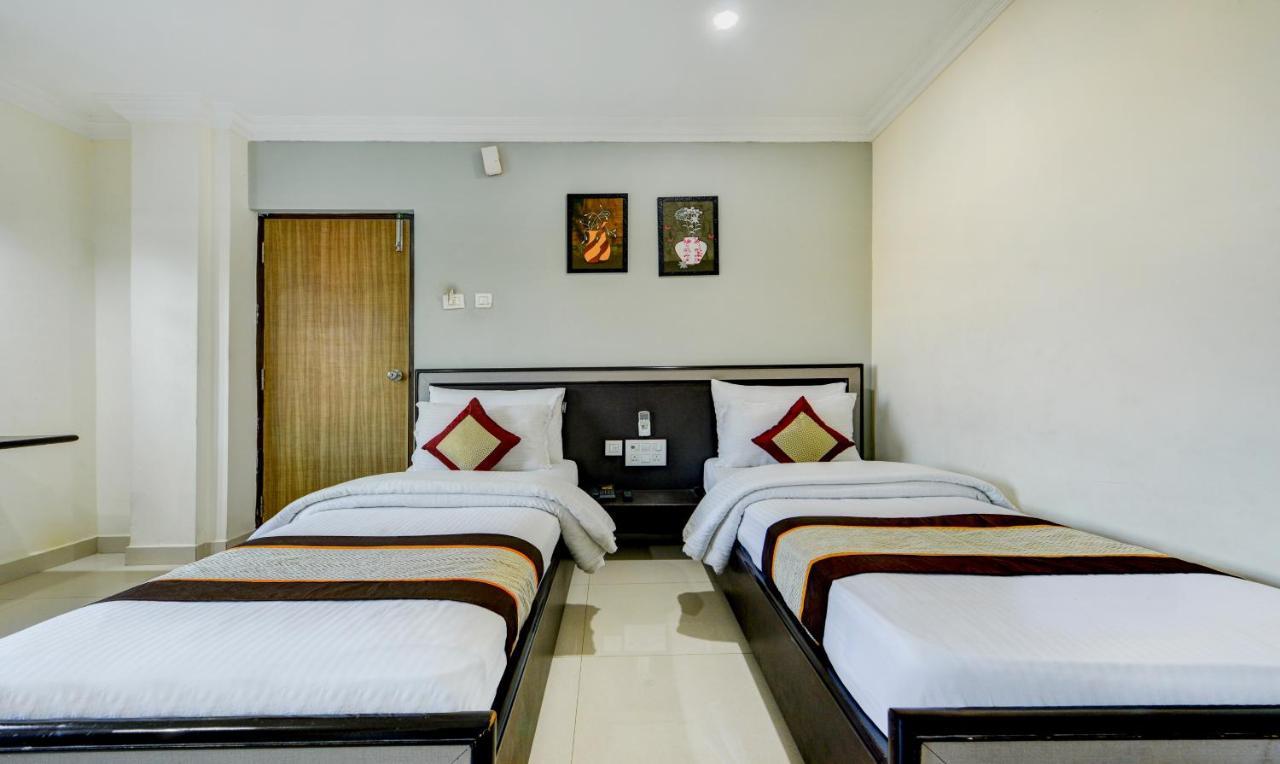 Pleasant Days Hotel 钦奈 外观 照片