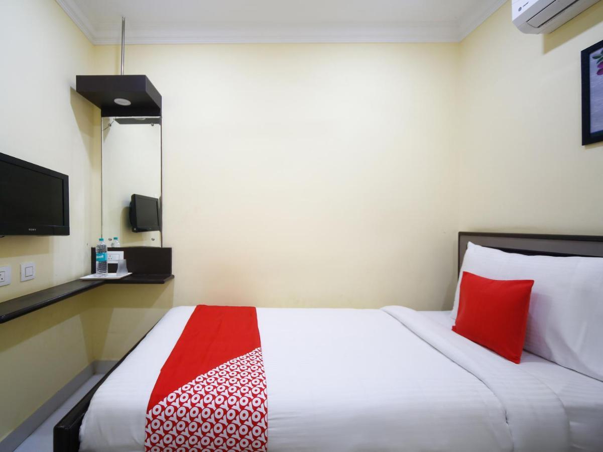 Pleasant Days Hotel 钦奈 外观 照片