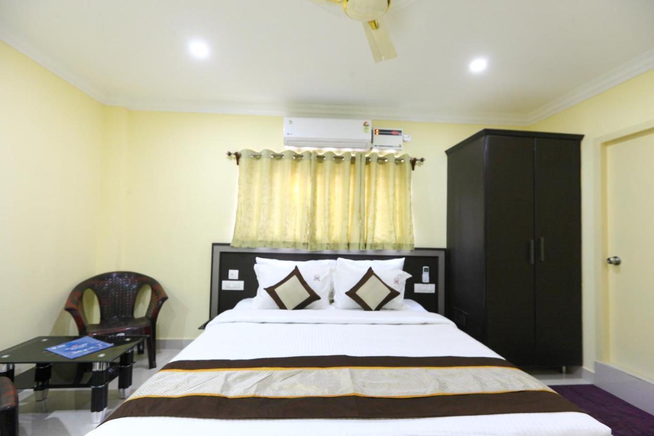 Pleasant Days Hotel 钦奈 外观 照片